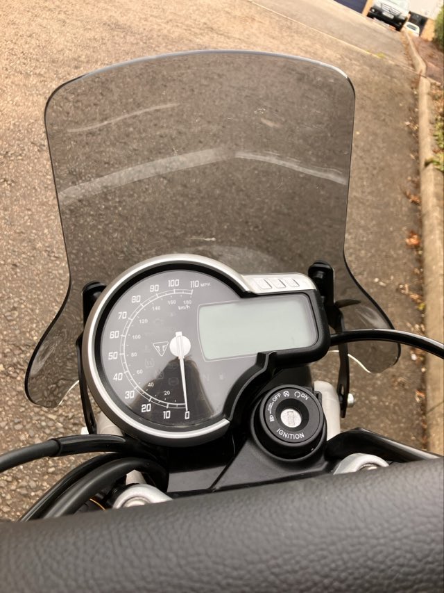 TRIUMPH 400X SCRAMBLER /400 SPEED SCREEN