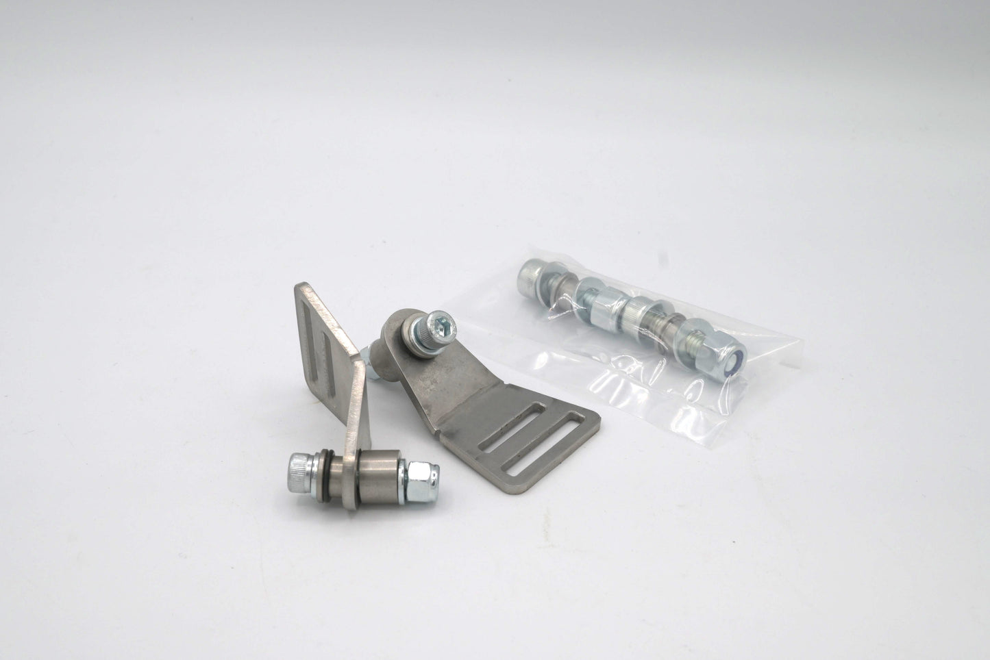 UNIVERSAL LUGGAGE STRAP BRACKET SET