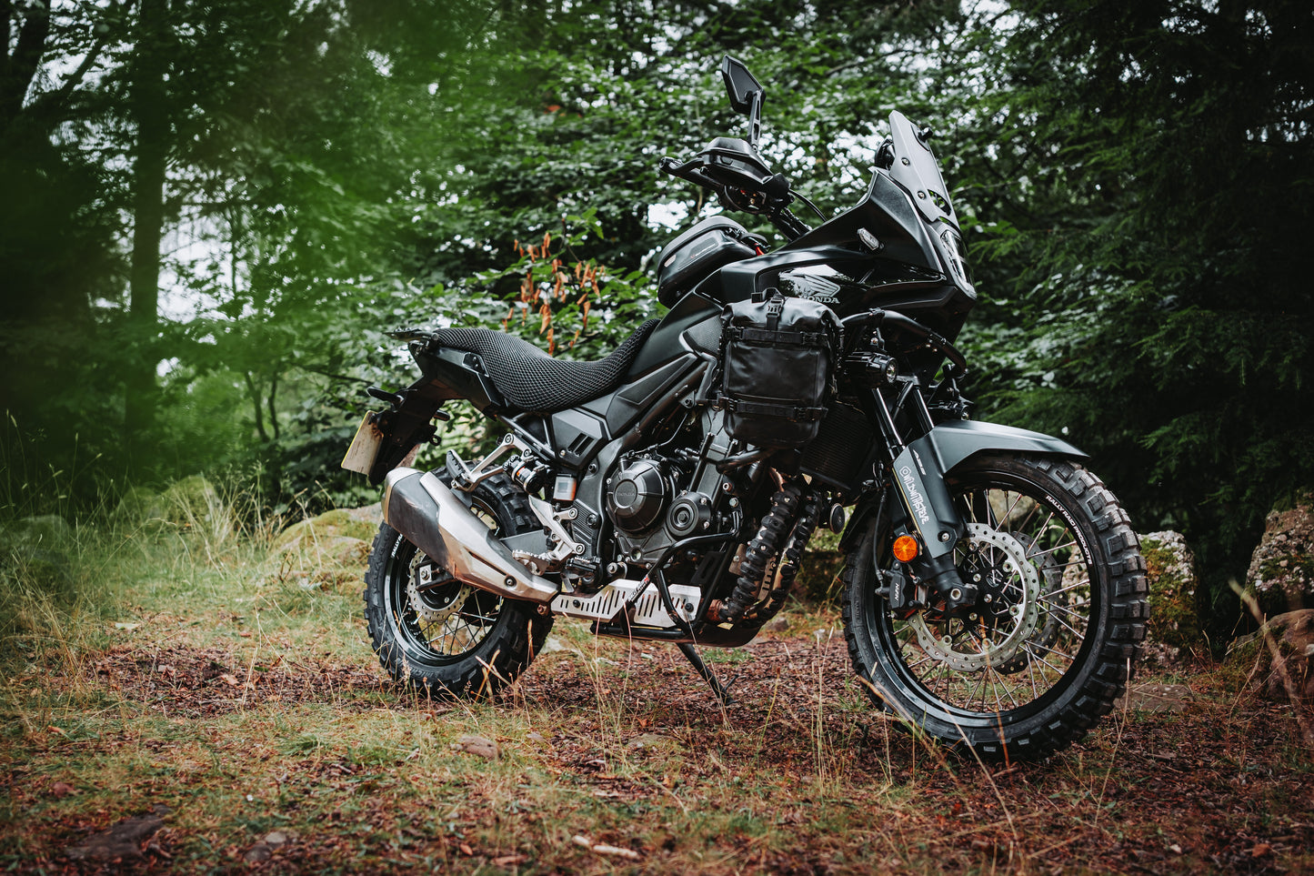 NX500 'PREMIUM' SPOKED WHEEL KIT (BLACK TUBELESS SMPRO RIMS) 2024+