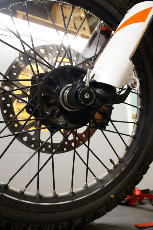 KTM 390 ADV R / ENDURO R FRONT WHEEL AXLE PULLER