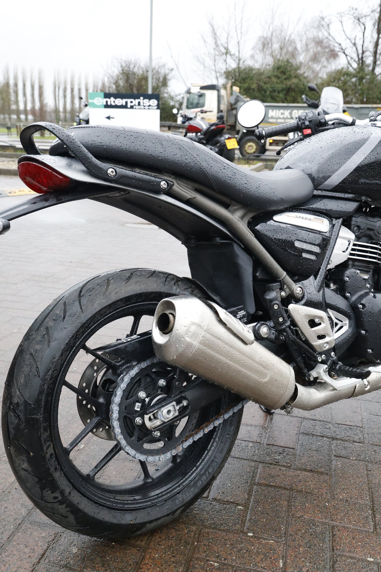 TRIUMPH 400 SERIES REAR MUD FLAP