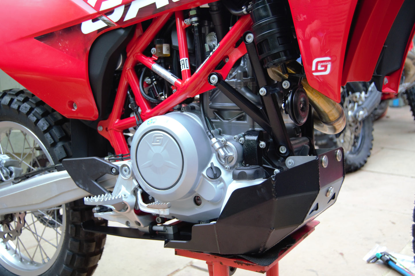 KTM 690/HUSKY 701/GASGAS 700 RALLY ENGINE GUARD