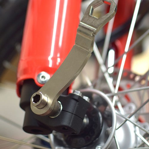CRF300 L/R AXLE SPANNER SET
